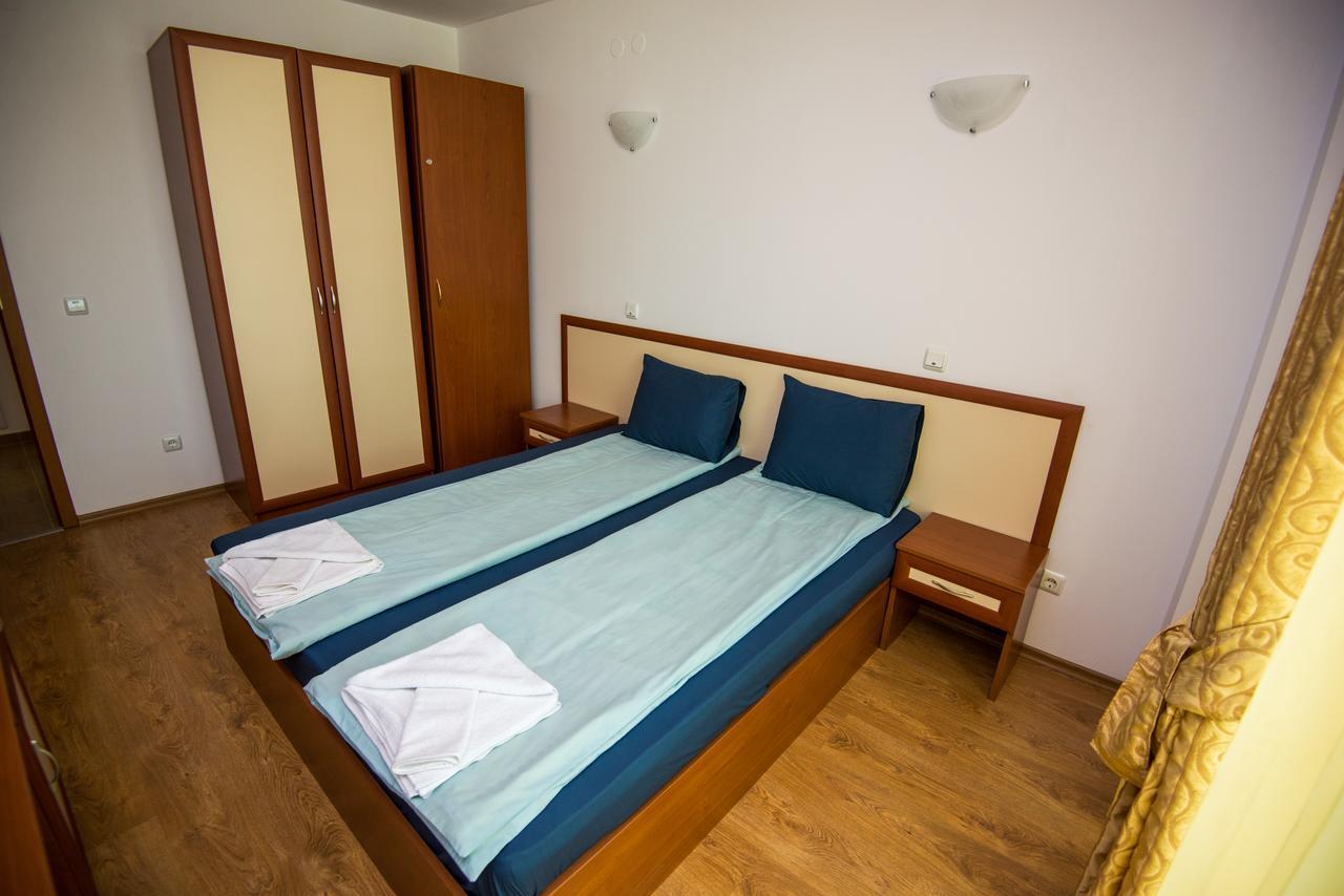 La Pierre Apartments Банско Экстерьер фото